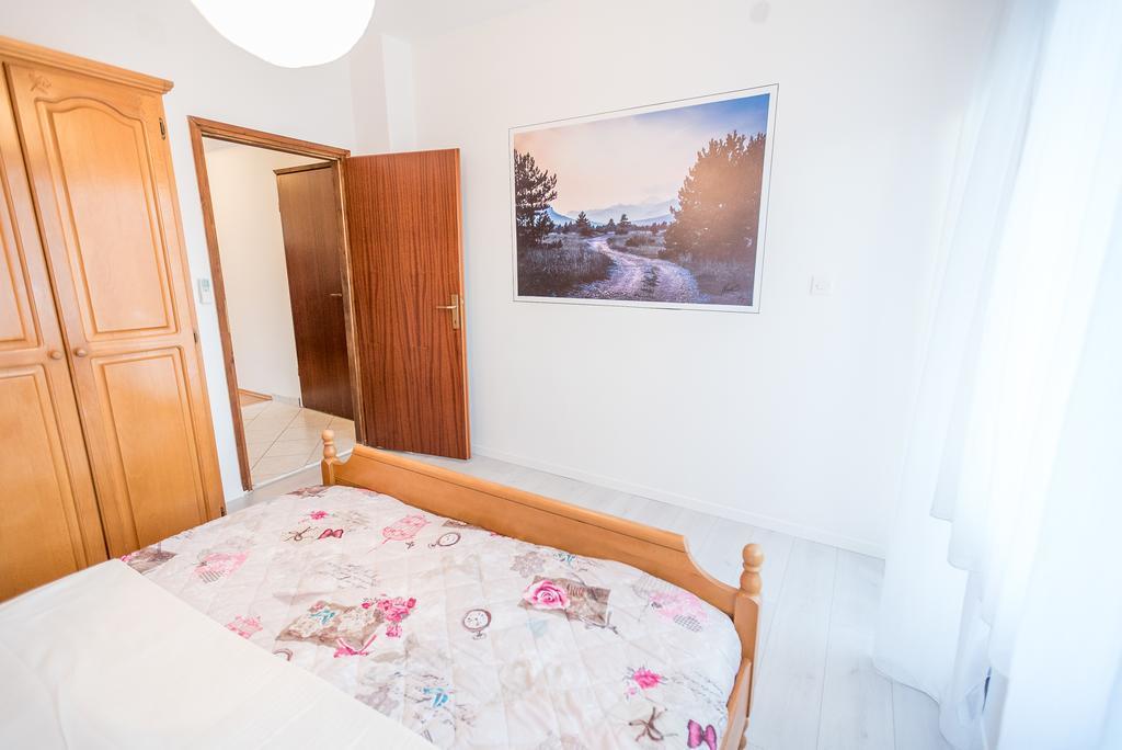 Apartments And Rooms Mare-Monti 斯塔利格拉德-帕克利尼卡 外观 照片